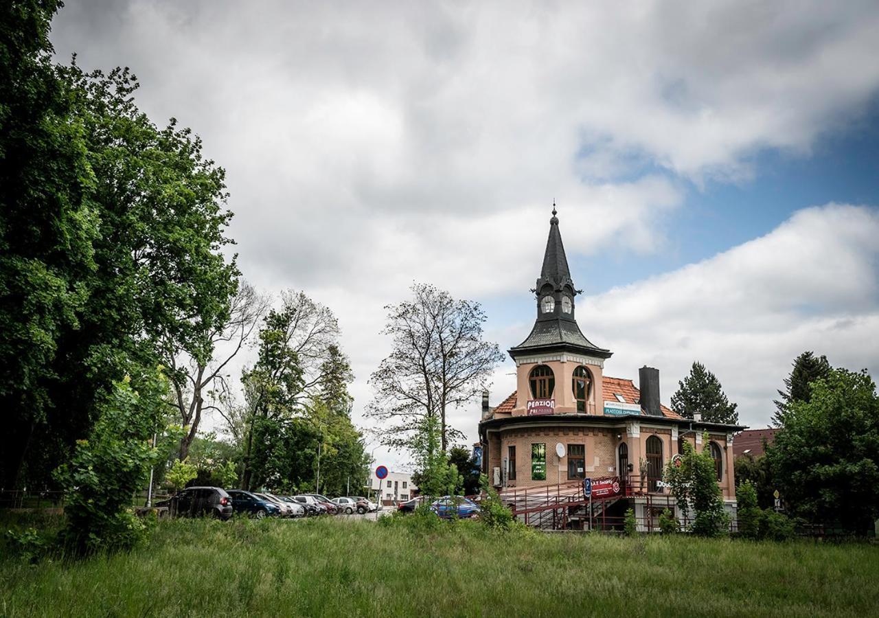 Penzion Pri Parku Trencin Exterior photo